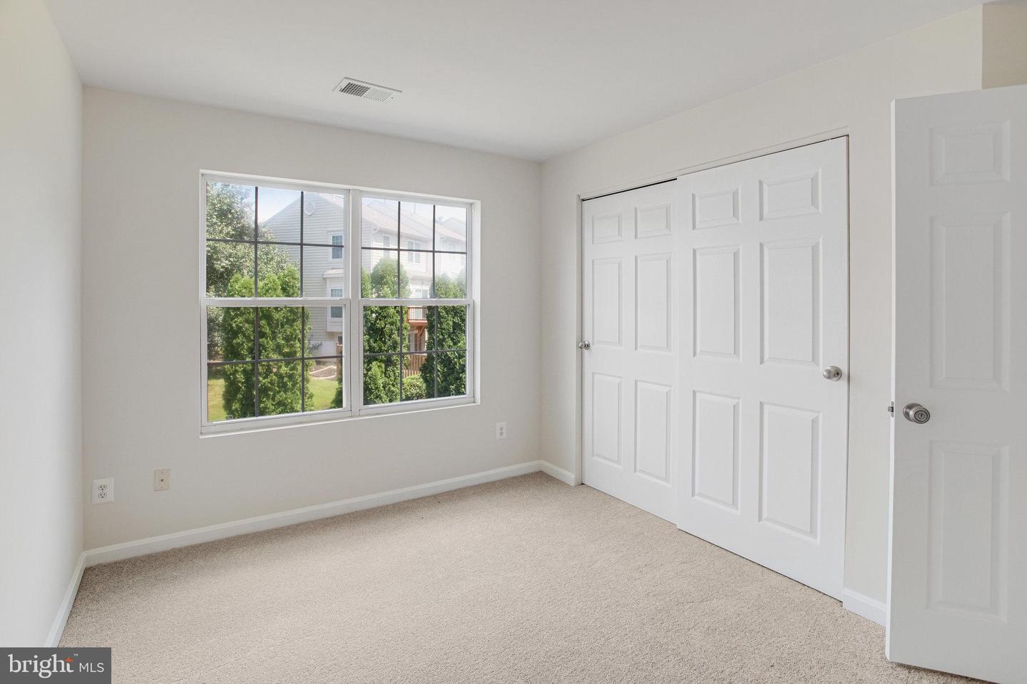 14196 CUDDY LOOP #202, WOODBRIDGE, Virginia 22193, 2 Bedrooms Bedrooms, ,2 BathroomsBathrooms,Residential,For sale,14196 CUDDY LOOP #202,VAPW2101424 MLS # VAPW2101424
