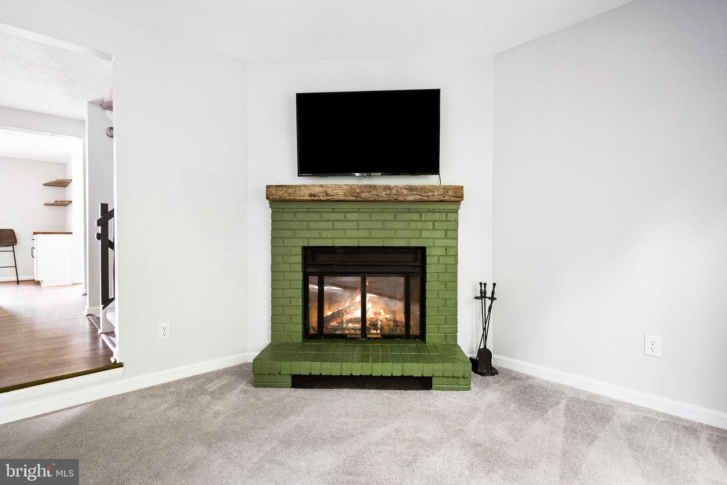 5884 JACKSONS OAK CT, BURKE, Virginia 22015, 3 Bedrooms Bedrooms, 12 Rooms Rooms,2 BathroomsBathrooms,Residential,For sale,5884 JACKSONS OAK CT,VAFX2261220 MLS # VAFX2261220