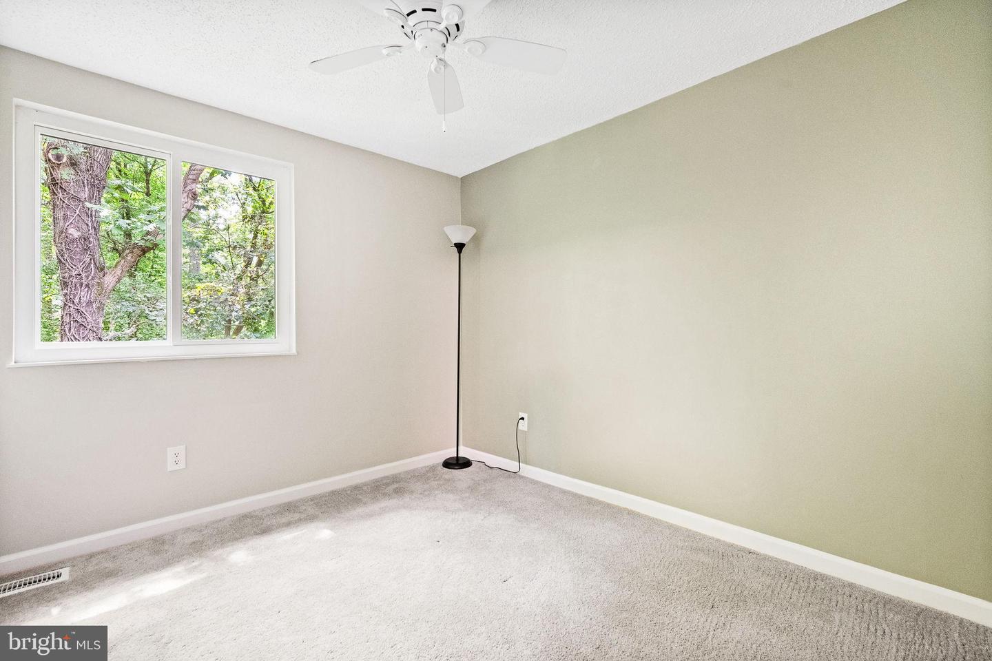 5884 JACKSONS OAK CT, BURKE, Virginia 22015, 3 Bedrooms Bedrooms, 12 Rooms Rooms,2 BathroomsBathrooms,Residential,For sale,5884 JACKSONS OAK CT,VAFX2261220 MLS # VAFX2261220