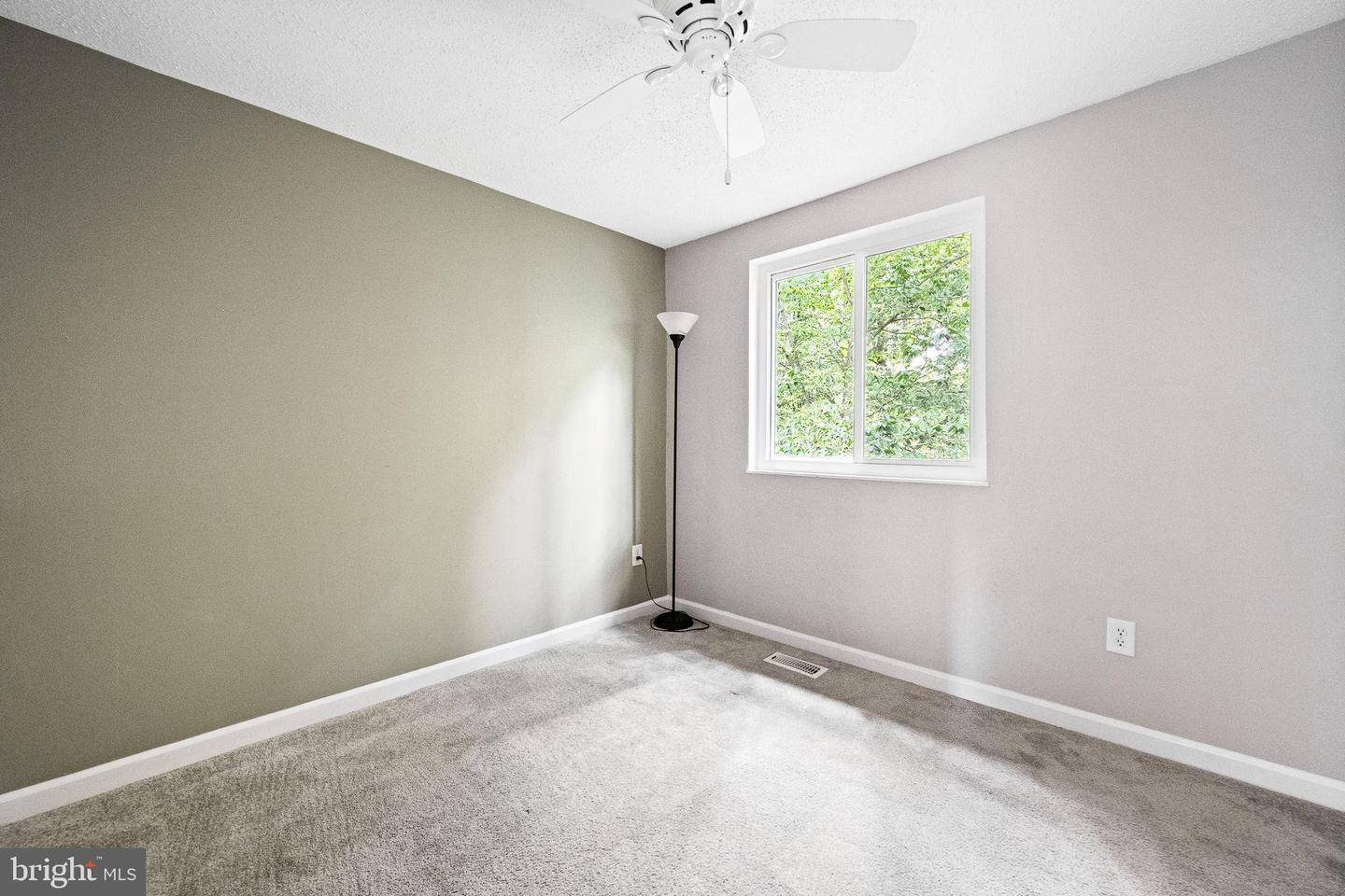 5884 JACKSONS OAK CT, BURKE, Virginia 22015, 3 Bedrooms Bedrooms, 12 Rooms Rooms,2 BathroomsBathrooms,Residential,For sale,5884 JACKSONS OAK CT,VAFX2261220 MLS # VAFX2261220