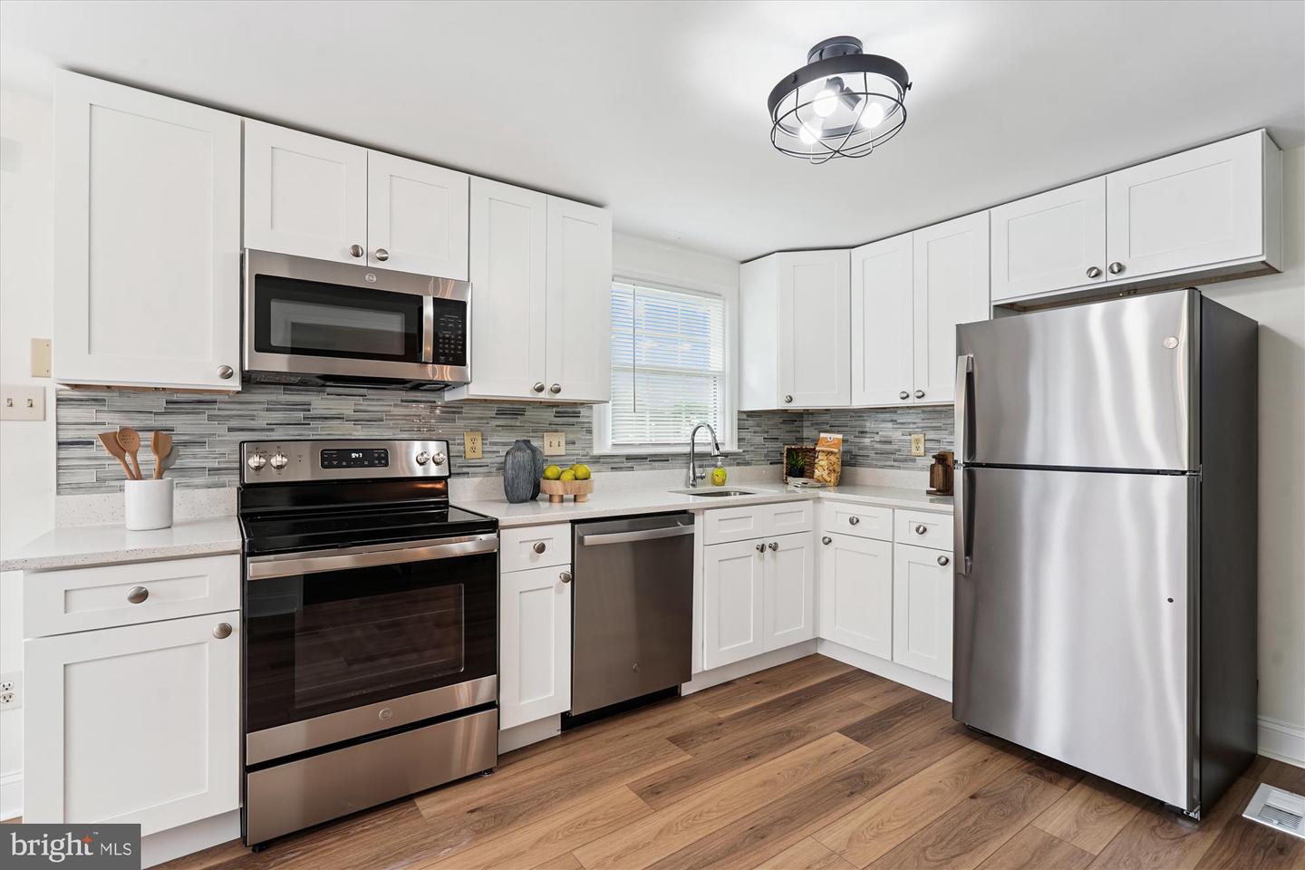 4730 19TH ST N, ARLINGTON, Virginia 22207, 5 Bedrooms Bedrooms, ,3 BathroomsBathrooms,Residential,For sale,4730 19TH ST N,VAAR2062292 MLS # VAAR2062292