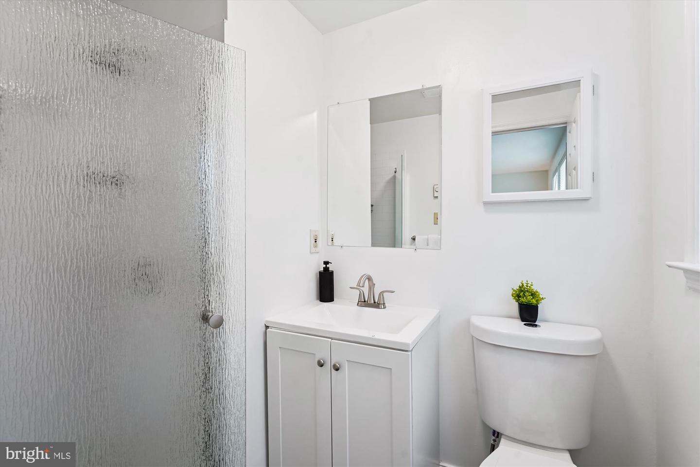 4730 19TH ST N, ARLINGTON, Virginia 22207, 5 Bedrooms Bedrooms, ,3 BathroomsBathrooms,Residential,For sale,4730 19TH ST N,VAAR2062292 MLS # VAAR2062292