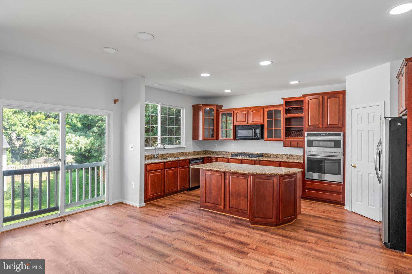 300 N OLD DOMINION LN, PURCELLVILLE, Virginia 20132, 6 Bedrooms Bedrooms, ,4 BathroomsBathrooms,Residential,For sale,300 N OLD DOMINION LN,VALO2104588 MLS # VALO2104588