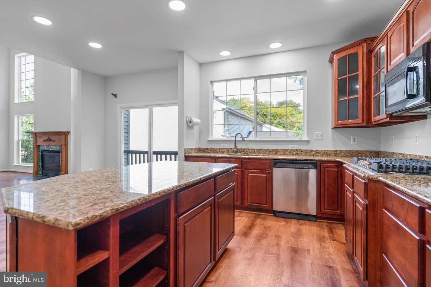 300 N OLD DOMINION LN, PURCELLVILLE, Virginia 20132, 6 Bedrooms Bedrooms, ,4 BathroomsBathrooms,Residential,For sale,300 N OLD DOMINION LN,VALO2104588 MLS # VALO2104588