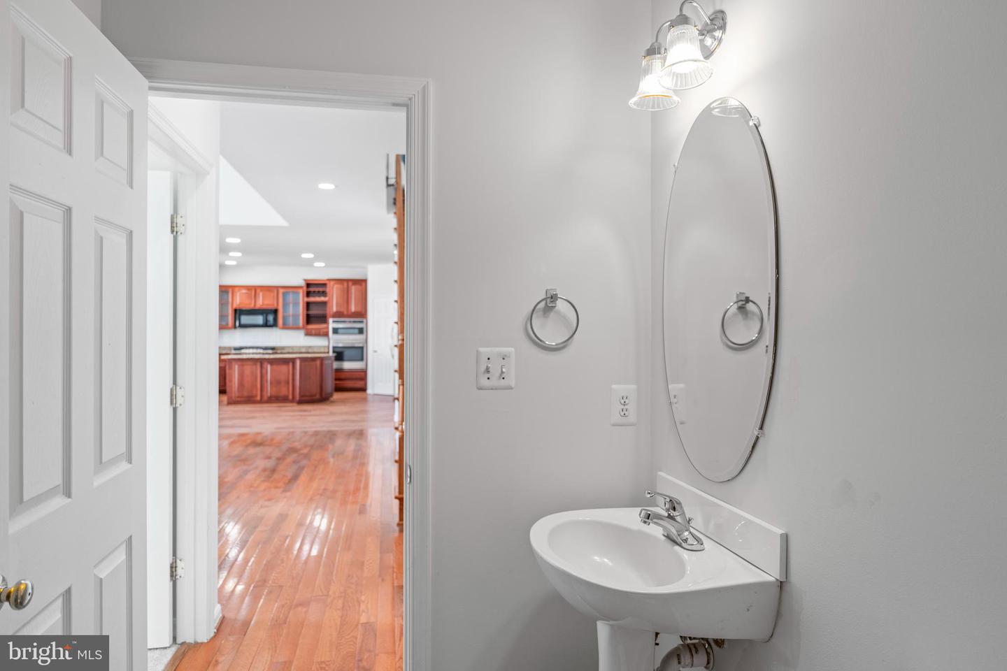 300 N OLD DOMINION LN, PURCELLVILLE, Virginia 20132, 6 Bedrooms Bedrooms, ,4 BathroomsBathrooms,Residential,For sale,300 N OLD DOMINION LN,VALO2104588 MLS # VALO2104588