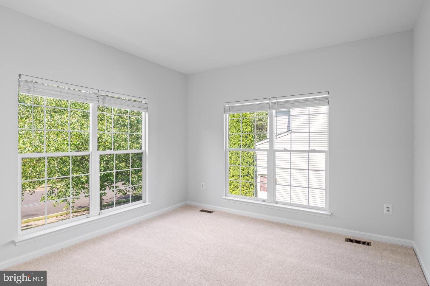 300 N OLD DOMINION LN, PURCELLVILLE, Virginia 20132, 6 Bedrooms Bedrooms, ,4 BathroomsBathrooms,Residential,For sale,300 N OLD DOMINION LN,VALO2104588 MLS # VALO2104588