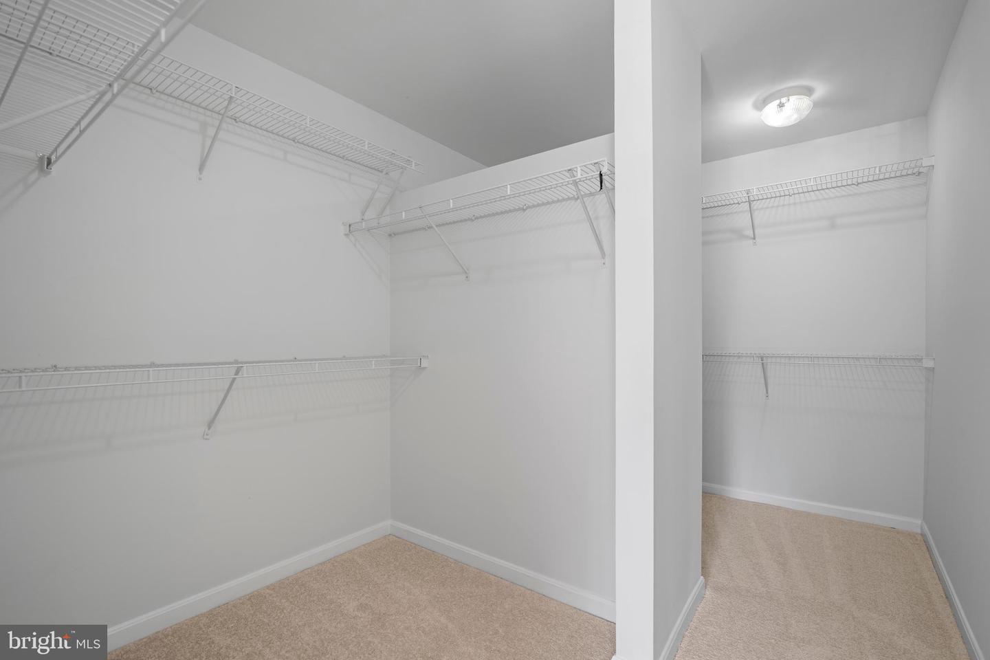 300 N OLD DOMINION LN, PURCELLVILLE, Virginia 20132, 6 Bedrooms Bedrooms, ,4 BathroomsBathrooms,Residential,For sale,300 N OLD DOMINION LN,VALO2104588 MLS # VALO2104588