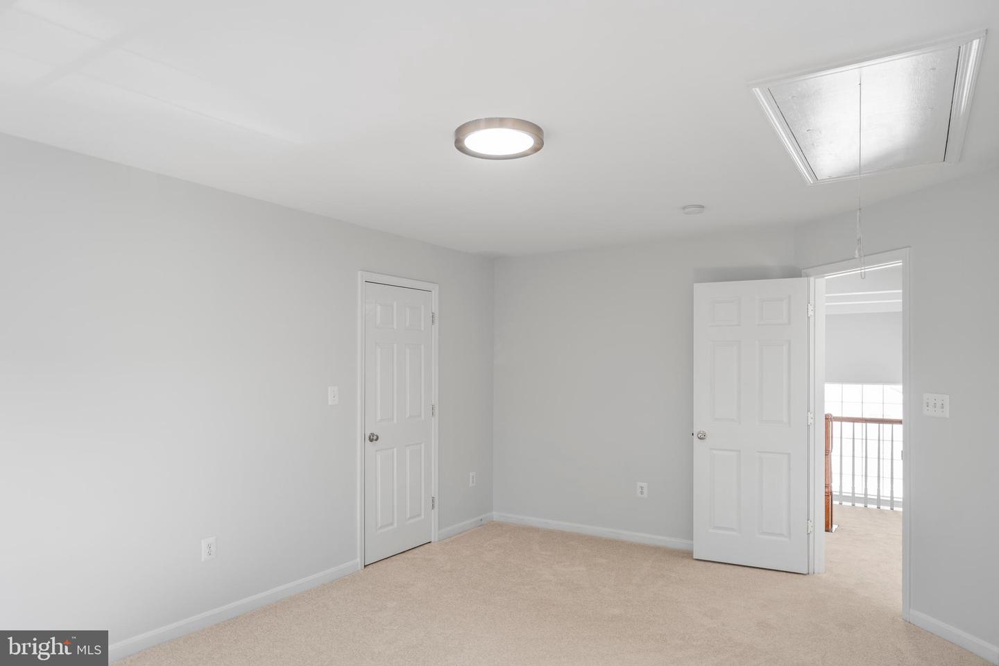 300 N OLD DOMINION LN, PURCELLVILLE, Virginia 20132, 6 Bedrooms Bedrooms, ,4 BathroomsBathrooms,Residential,For sale,300 N OLD DOMINION LN,VALO2104588 MLS # VALO2104588