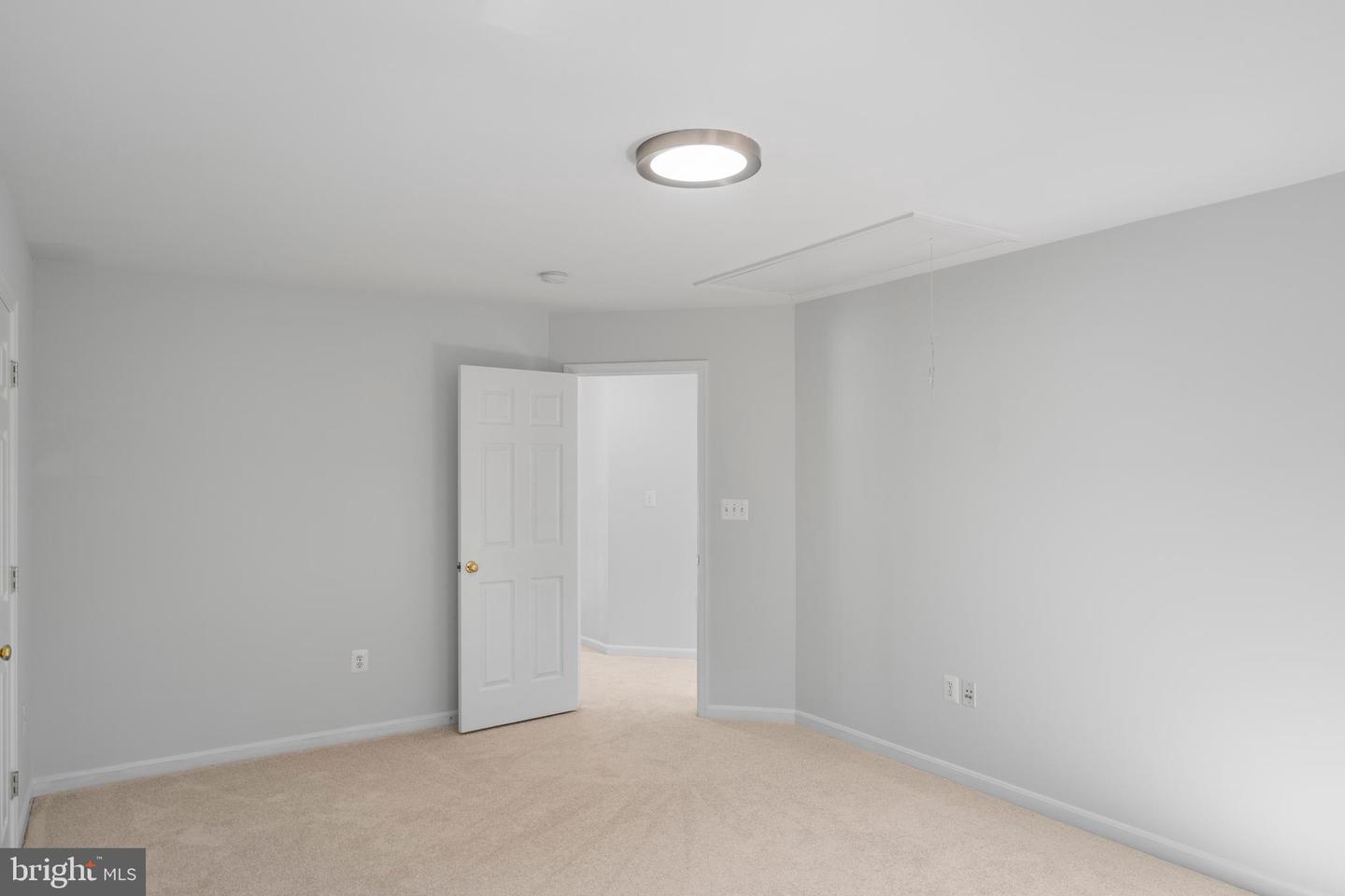 300 N OLD DOMINION LN, PURCELLVILLE, Virginia 20132, 6 Bedrooms Bedrooms, ,4 BathroomsBathrooms,Residential,For sale,300 N OLD DOMINION LN,VALO2104588 MLS # VALO2104588