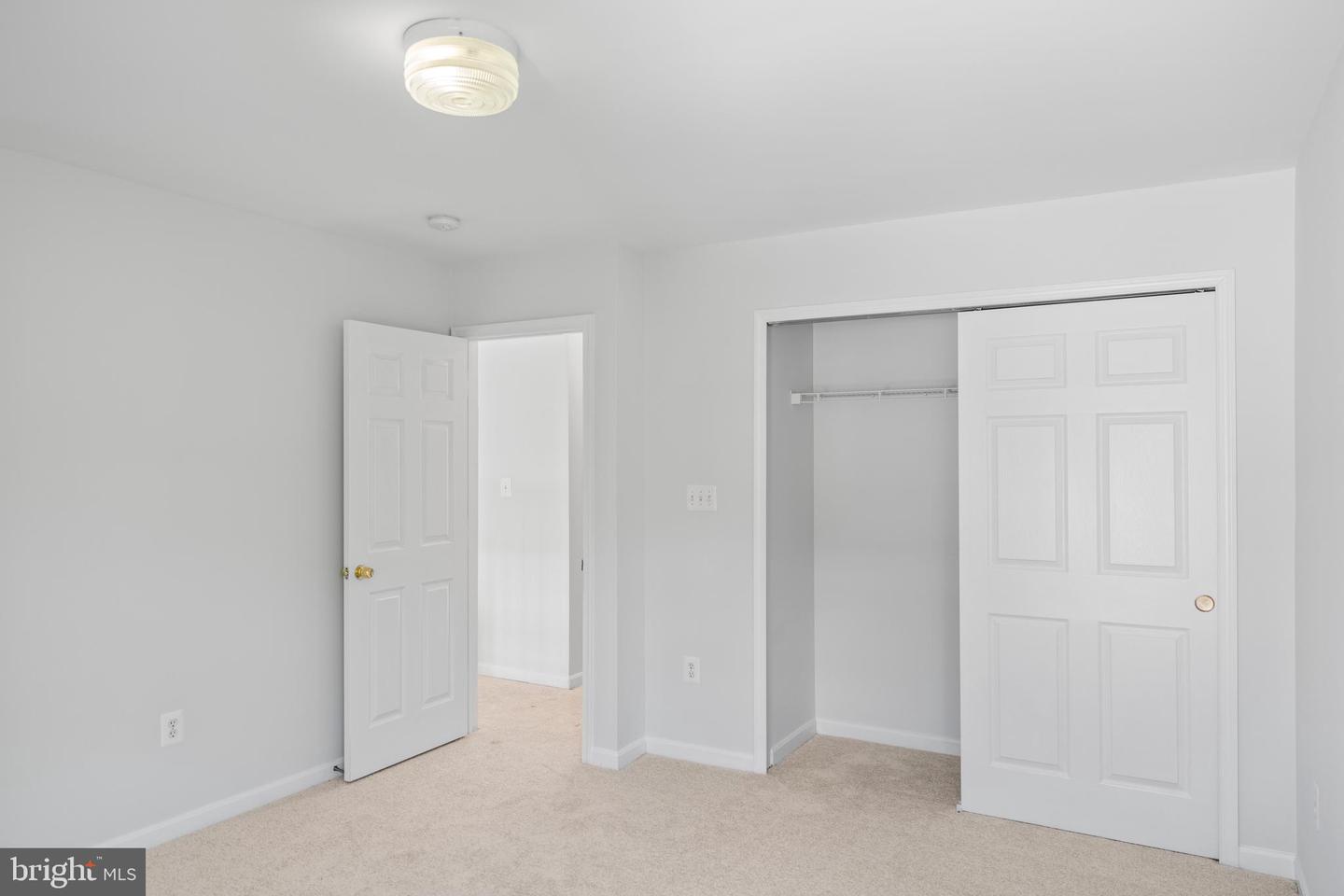 300 N OLD DOMINION LN, PURCELLVILLE, Virginia 20132, 6 Bedrooms Bedrooms, ,4 BathroomsBathrooms,Residential,For sale,300 N OLD DOMINION LN,VALO2104588 MLS # VALO2104588