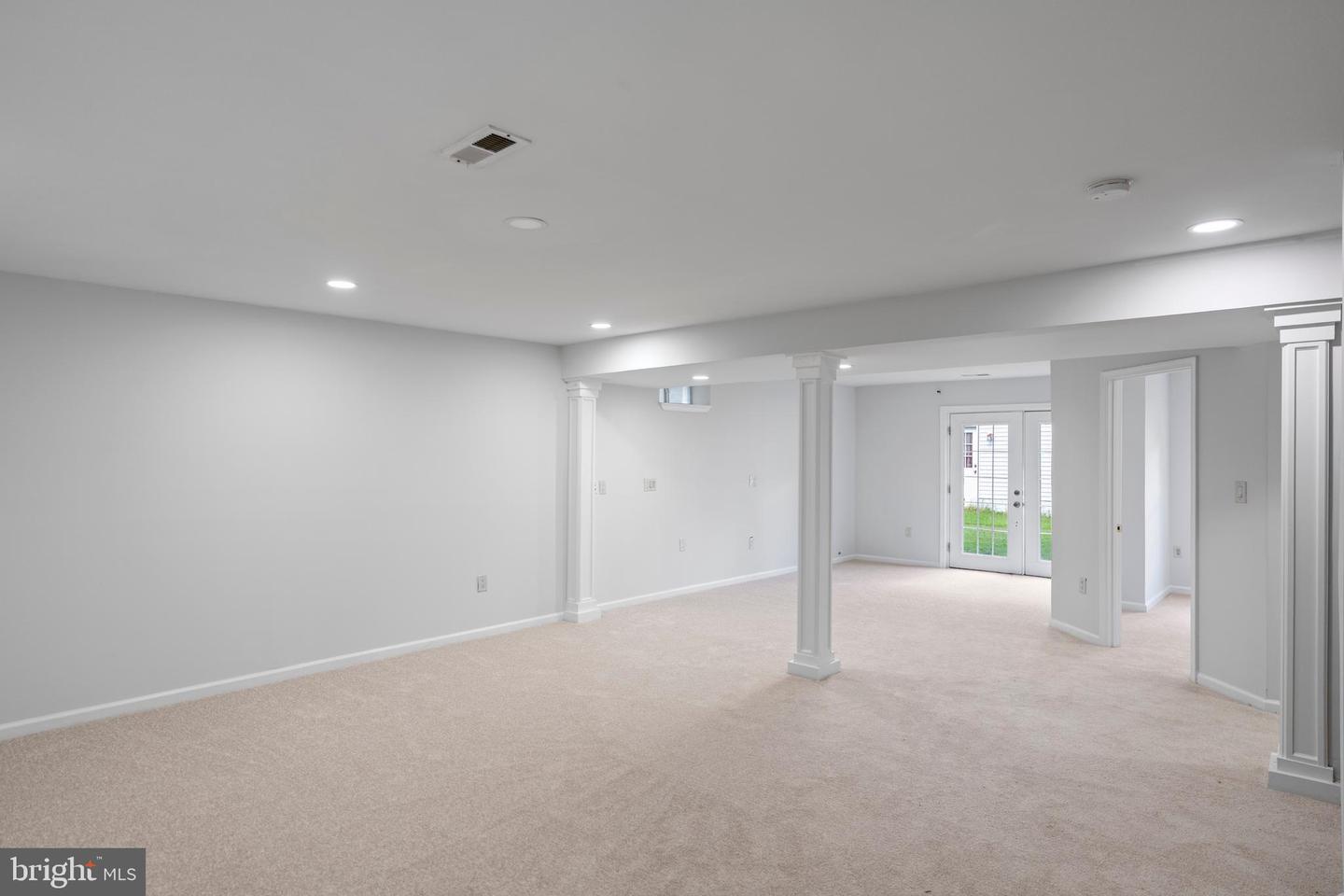 300 N OLD DOMINION LN, PURCELLVILLE, Virginia 20132, 6 Bedrooms Bedrooms, ,4 BathroomsBathrooms,Residential,For sale,300 N OLD DOMINION LN,VALO2104588 MLS # VALO2104588