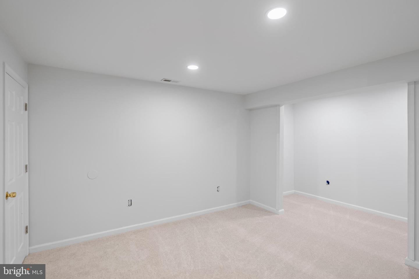 300 N OLD DOMINION LN, PURCELLVILLE, Virginia 20132, 6 Bedrooms Bedrooms, ,4 BathroomsBathrooms,Residential,For sale,300 N OLD DOMINION LN,VALO2104588 MLS # VALO2104588