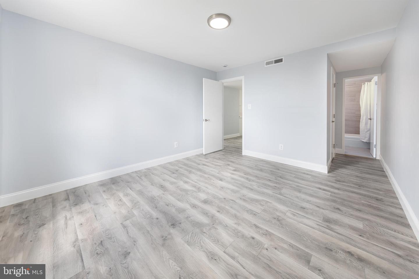 4600 DUKE ST #432, ALEXANDRIA, Virginia 22304, 3 Bedrooms Bedrooms, ,2 BathroomsBathrooms,Residential,For sale,4600 DUKE ST #432,VAAX2048646 MLS # VAAX2048646