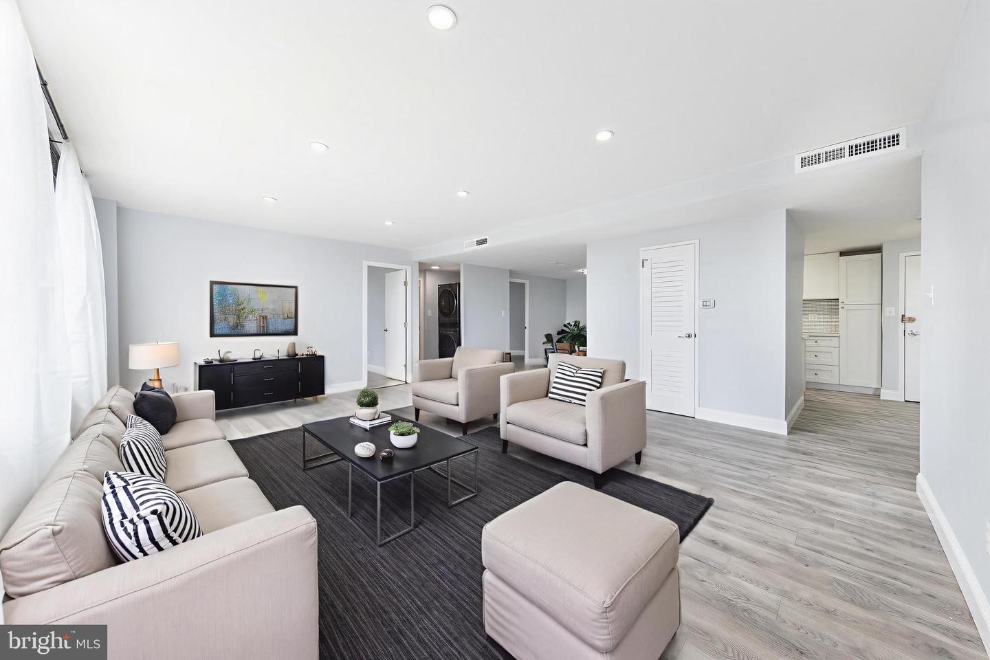 4600 DUKE ST #432, ALEXANDRIA, Virginia 22304, 3 Bedrooms Bedrooms, ,2 BathroomsBathrooms,Residential,For sale,4600 DUKE ST #432,VAAX2048646 MLS # VAAX2048646