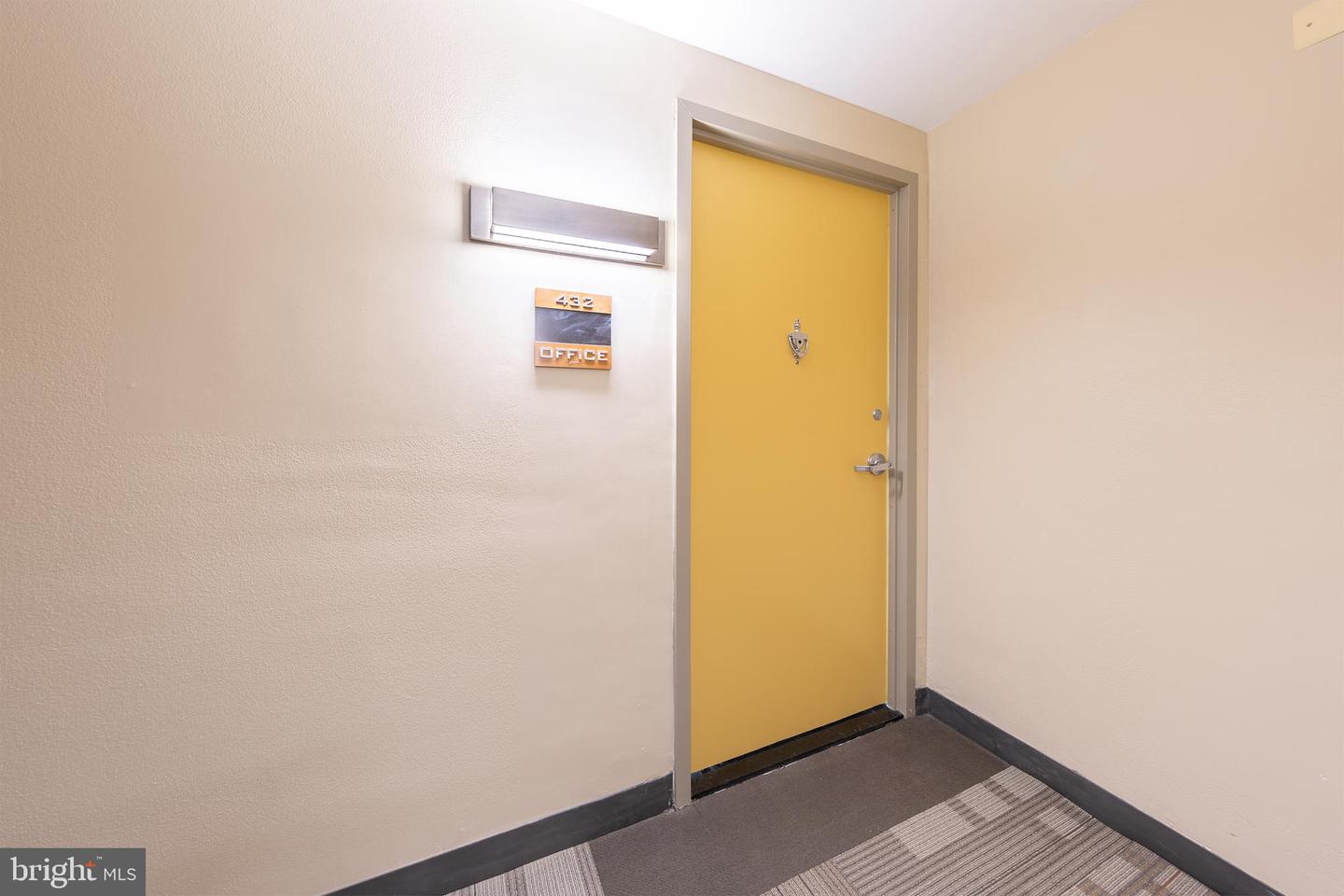 4600 DUKE ST #432, ALEXANDRIA, Virginia 22304, 3 Bedrooms Bedrooms, ,2 BathroomsBathrooms,Residential,For sale,4600 DUKE ST #432,VAAX2048646 MLS # VAAX2048646