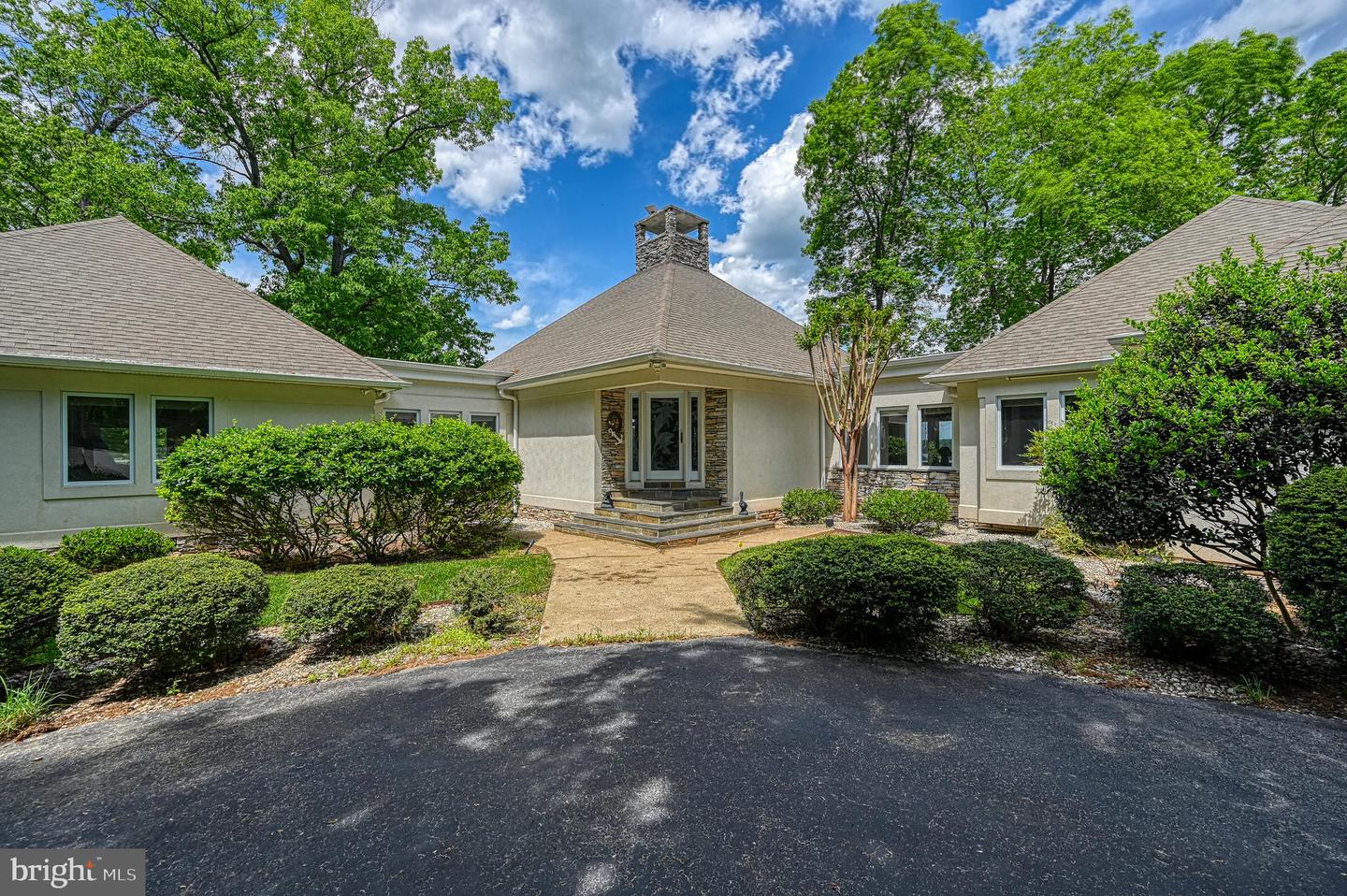 40 GRANDVIEW DR, MINERAL, Virginia 23117, 5 Bedrooms Bedrooms, 22 Rooms Rooms,4 BathroomsBathrooms,Residential,For sale,40 GRANDVIEW DR,VALA2008438 MLS # VALA2008438