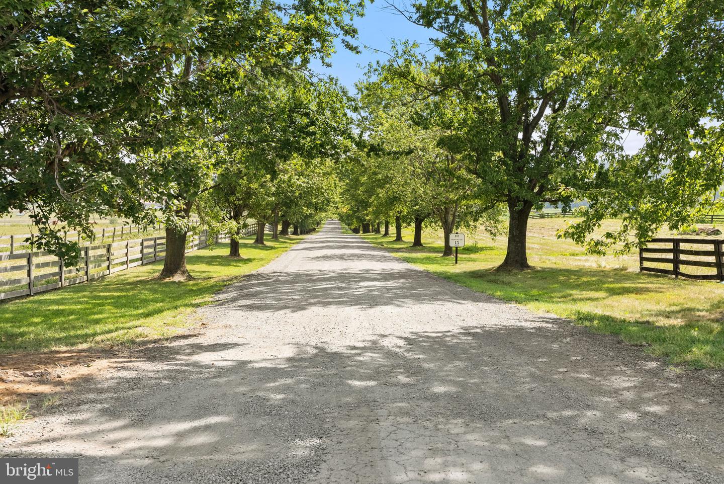 40332 COURTLAND FARM LN, ALDIE, Virginia 20105, 3 Bedrooms Bedrooms, ,2 BathroomsBathrooms,Residential,For sale,40332 COURTLAND FARM LN,VALO2104636 MLS # VALO2104636