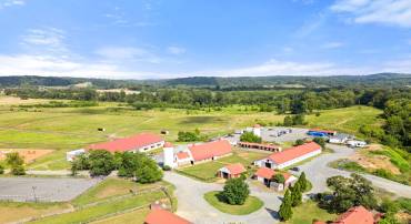 40332 COURTLAND FARM LN, ALDIE, Virginia 20105, 3 Bedrooms Bedrooms, ,2 BathroomsBathrooms,Residential,For sale,40332 COURTLAND FARM LN,VALO2104636 MLS # VALO2104636