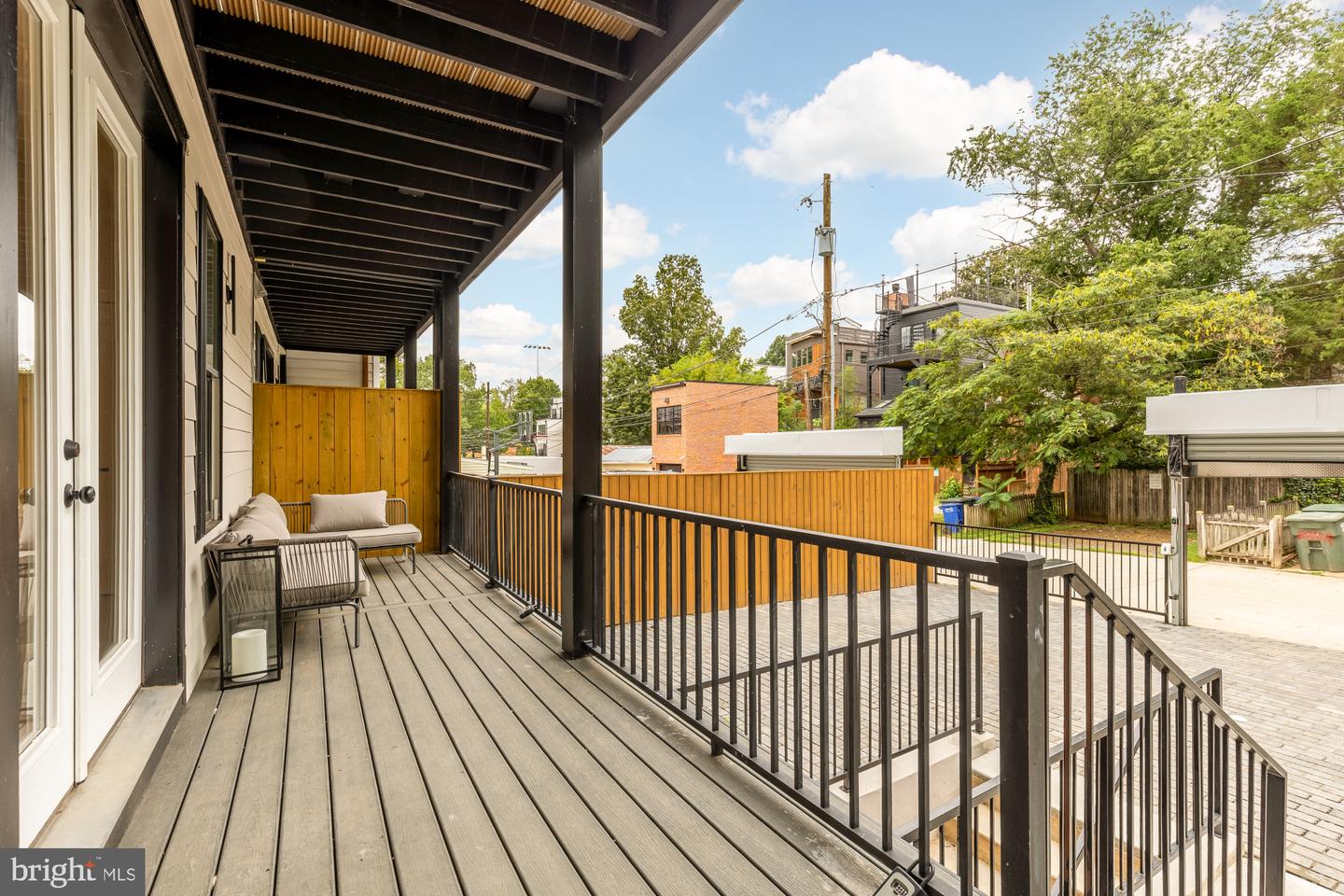 1600 37TH ST NW, WASHINGTON, District Of Columbia 20007, 5 Bedrooms Bedrooms, ,4 BathroomsBathrooms,Residential,For sale,1600 37TH ST NW,DCDC2215344 MLS # DCDC2215344