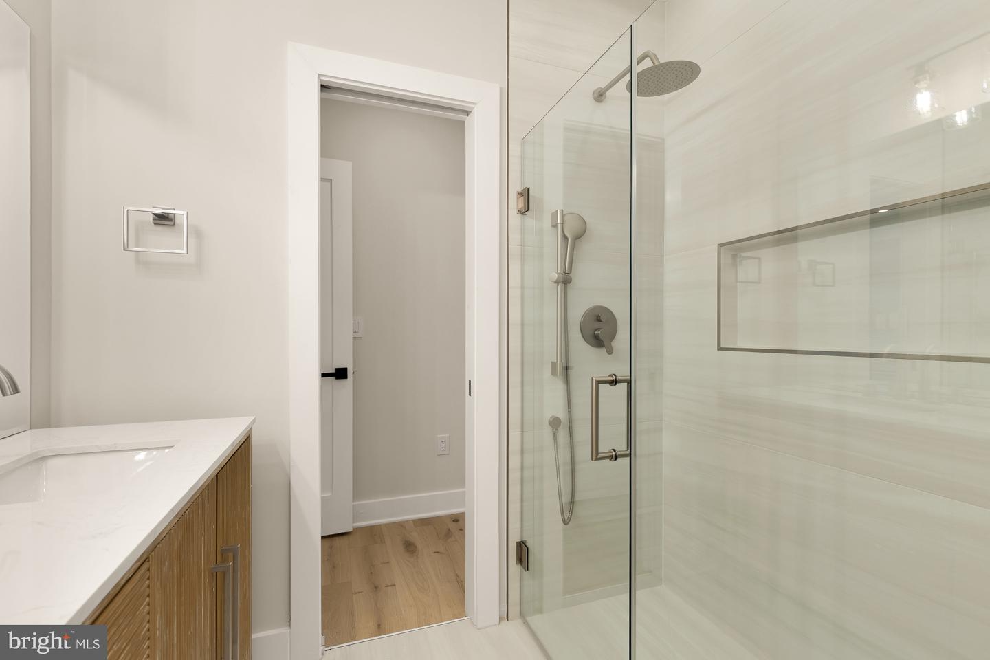 1600 37TH ST NW, WASHINGTON, District Of Columbia 20007, 5 Bedrooms Bedrooms, ,4 BathroomsBathrooms,Residential,For sale,1600 37TH ST NW,DCDC2215344 MLS # DCDC2215344