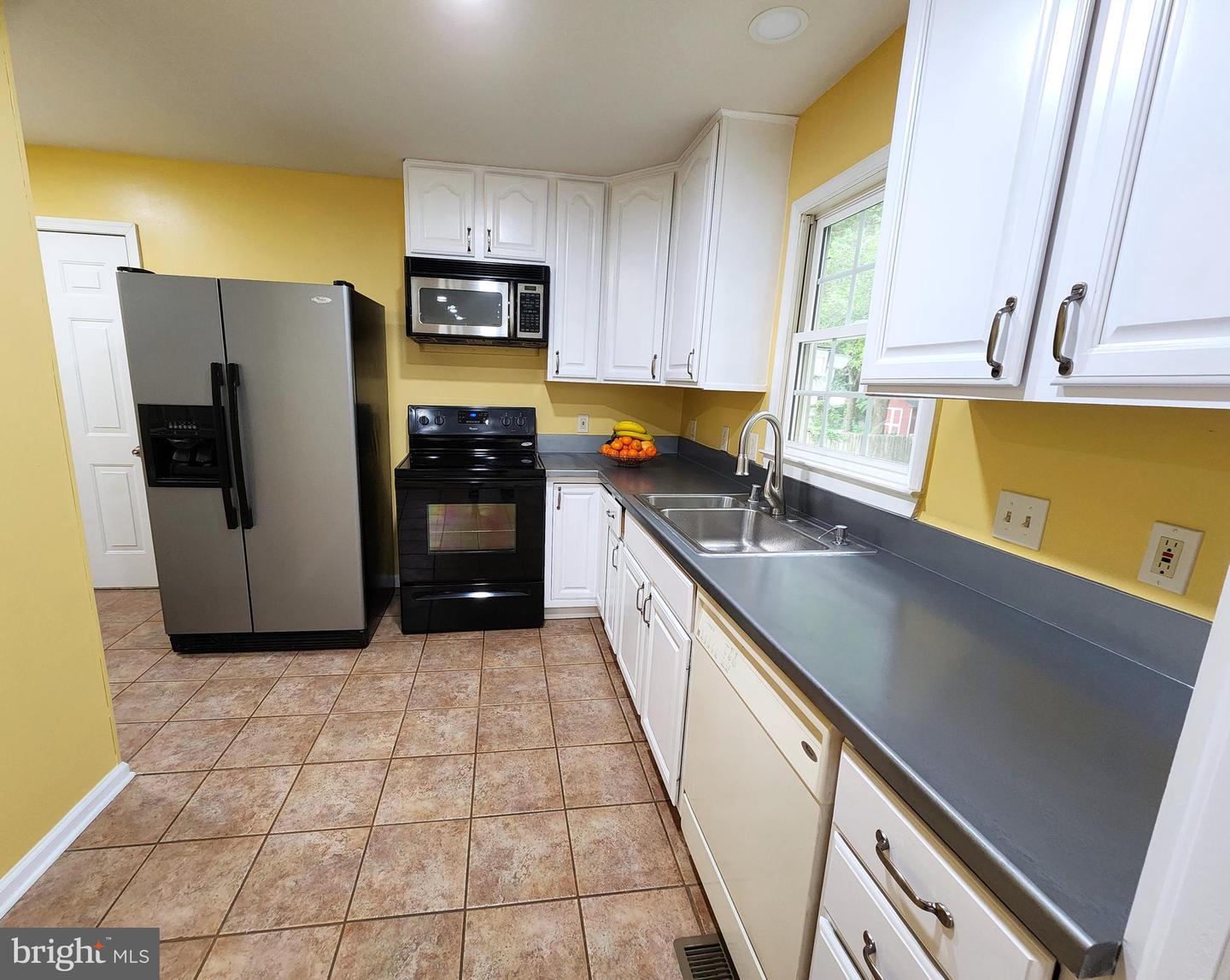 11815 SWITCHBACK LN, FREDERICKSBURG, Virginia 22407, 6 Bedrooms Bedrooms, ,4 BathroomsBathrooms,Residential,For sale,11815 SWITCHBACK LN,VASP2035514 MLS # VASP2035514