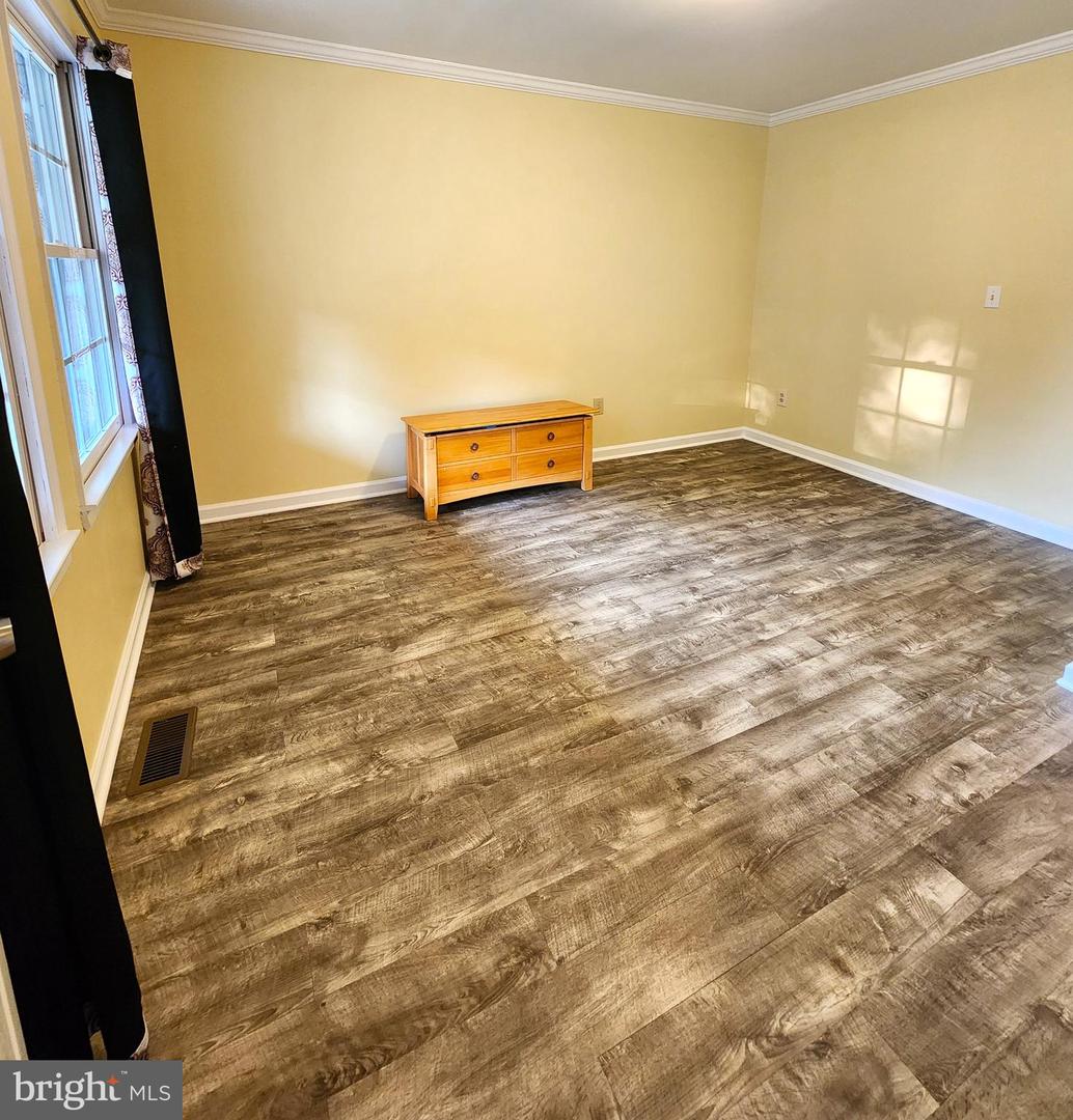 11815 SWITCHBACK LN, FREDERICKSBURG, Virginia 22407, 6 Bedrooms Bedrooms, ,4 BathroomsBathrooms,Residential,For sale,11815 SWITCHBACK LN,VASP2035514 MLS # VASP2035514
