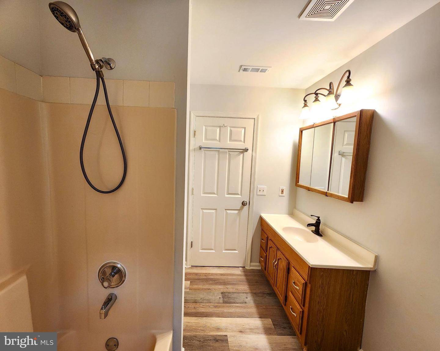 11815 SWITCHBACK LN, FREDERICKSBURG, Virginia 22407, 6 Bedrooms Bedrooms, ,4 BathroomsBathrooms,Residential,For sale,11815 SWITCHBACK LN,VASP2035514 MLS # VASP2035514