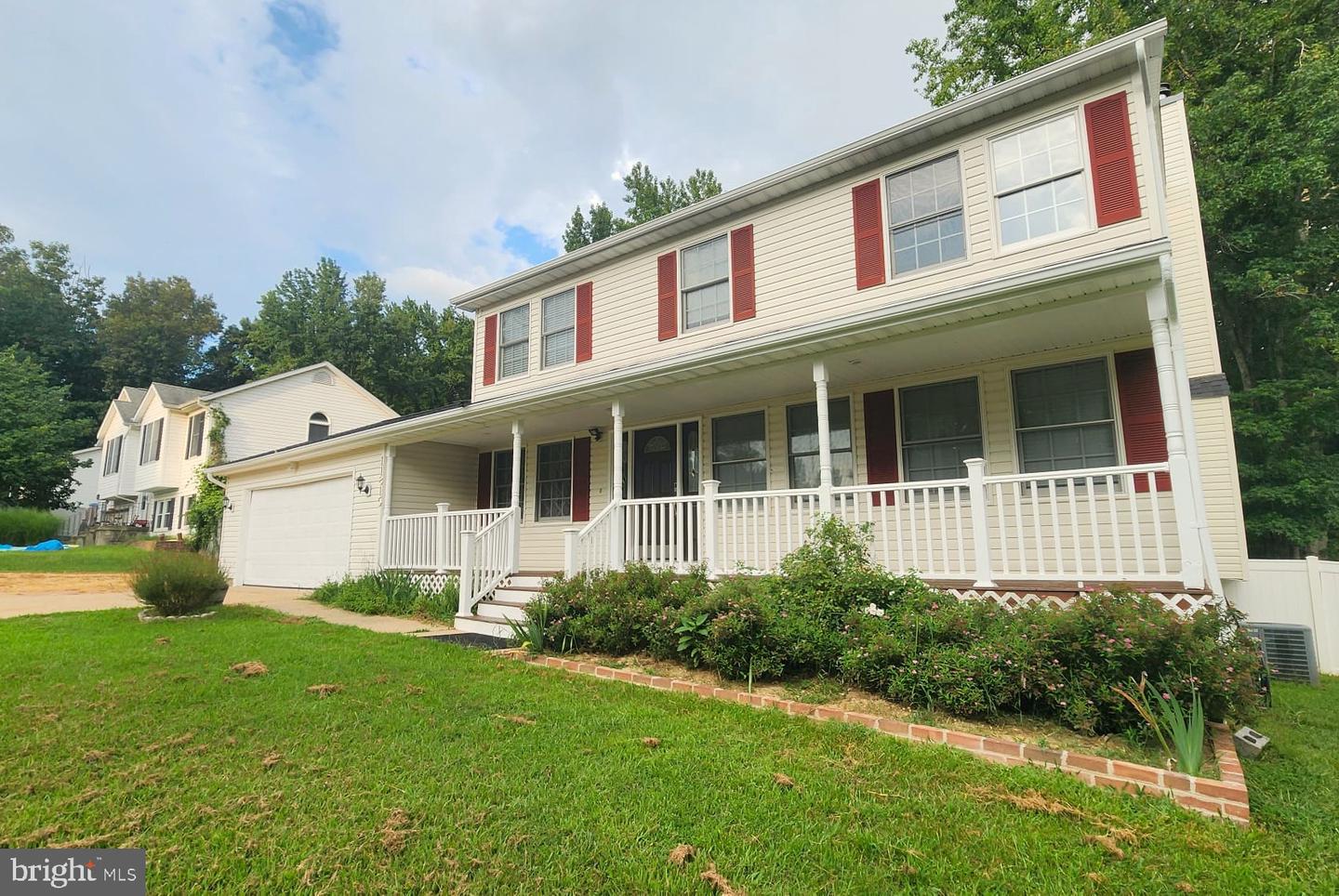 11815 SWITCHBACK LN, FREDERICKSBURG, Virginia 22407, 6 Bedrooms Bedrooms, ,4 BathroomsBathrooms,Residential,For sale,11815 SWITCHBACK LN,VASP2035514 MLS # VASP2035514