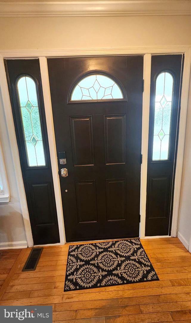11815 SWITCHBACK LN, FREDERICKSBURG, Virginia 22407, 6 Bedrooms Bedrooms, ,4 BathroomsBathrooms,Residential,For sale,11815 SWITCHBACK LN,VASP2035514 MLS # VASP2035514