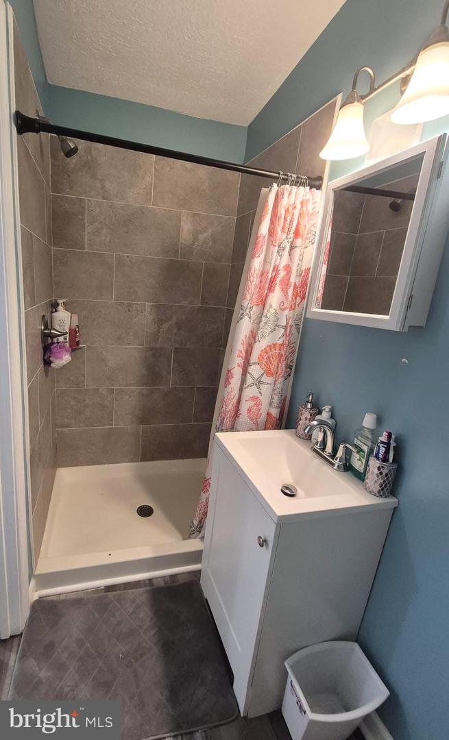 11815 SWITCHBACK LN, FREDERICKSBURG, Virginia 22407, 6 Bedrooms Bedrooms, ,4 BathroomsBathrooms,Residential,For sale,11815 SWITCHBACK LN,VASP2035514 MLS # VASP2035514