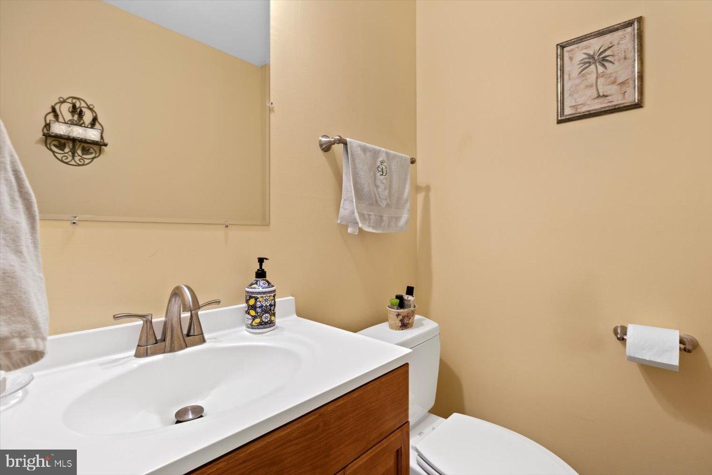 4005 LONGWOOD DR, FREDERICKSBURG, Virginia 22408, 5 Bedrooms Bedrooms, 8 Rooms Rooms,2 BathroomsBathrooms,Residential,For sale,4005 LONGWOOD DR,VASP2035518 MLS # VASP2035518