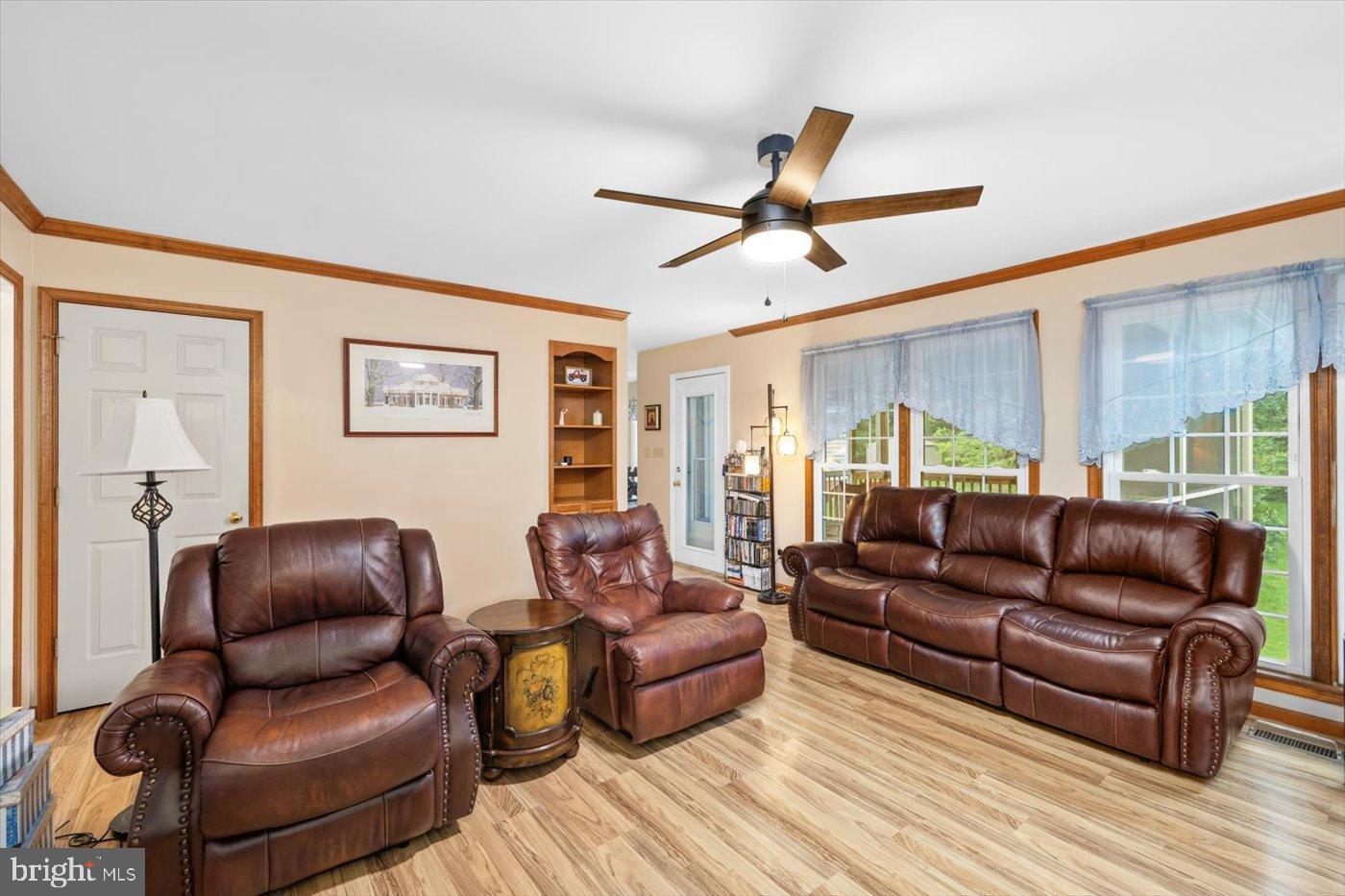 4005 LONGWOOD DR, FREDERICKSBURG, Virginia 22408, 5 Bedrooms Bedrooms, 8 Rooms Rooms,2 BathroomsBathrooms,Residential,For sale,4005 LONGWOOD DR,VASP2035518 MLS # VASP2035518