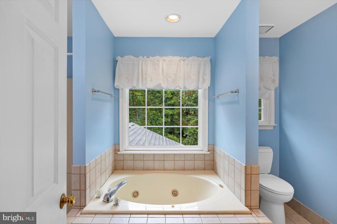4005 LONGWOOD DR, FREDERICKSBURG, Virginia 22408, 5 Bedrooms Bedrooms, 8 Rooms Rooms,2 BathroomsBathrooms,Residential,For sale,4005 LONGWOOD DR,VASP2035518 MLS # VASP2035518