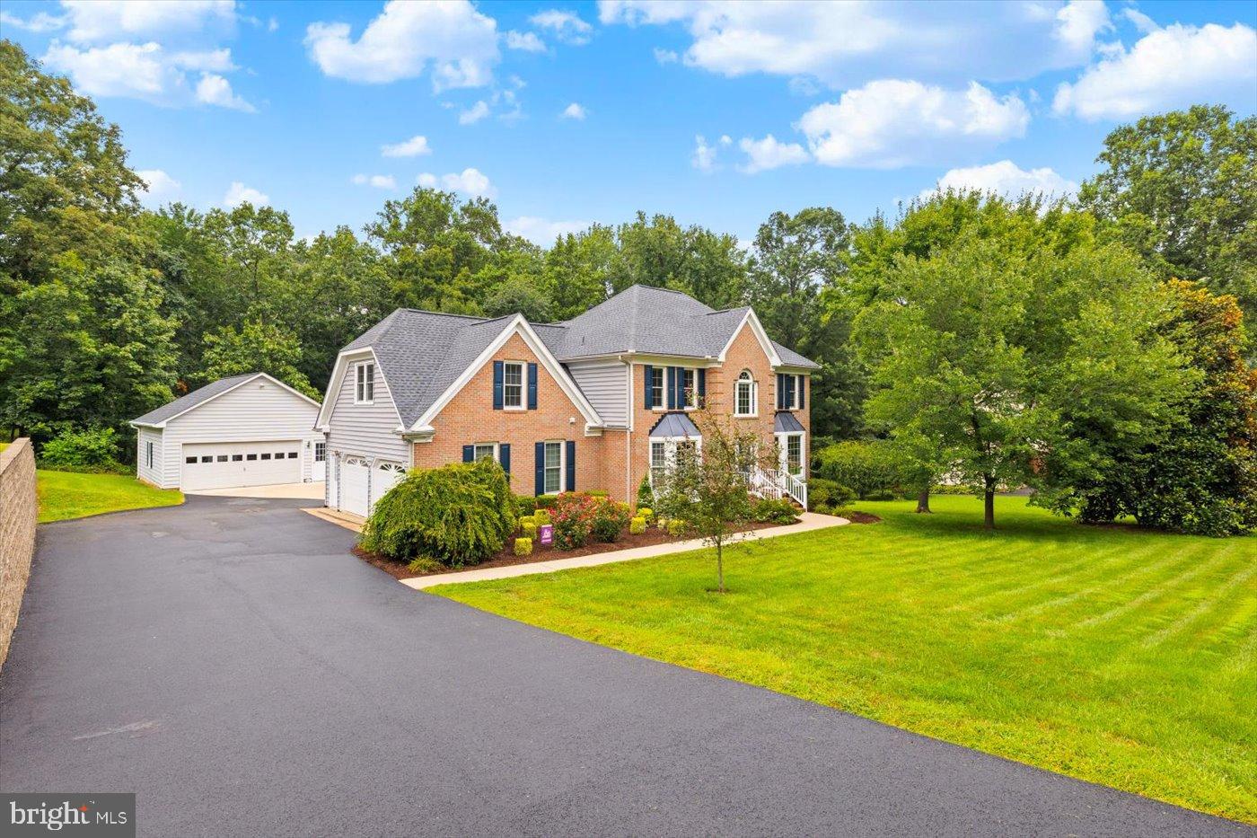 4005 LONGWOOD DR, FREDERICKSBURG, Virginia 22408, 5 Bedrooms Bedrooms, 8 Rooms Rooms,2 BathroomsBathrooms,Residential,For sale,4005 LONGWOOD DR,VASP2035518 MLS # VASP2035518