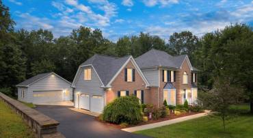 4005 LONGWOOD DR, FREDERICKSBURG, Virginia 22408, 5 Bedrooms Bedrooms, 8 Rooms Rooms,2 BathroomsBathrooms,Residential,For sale,4005 LONGWOOD DR,VASP2035518 MLS # VASP2035518