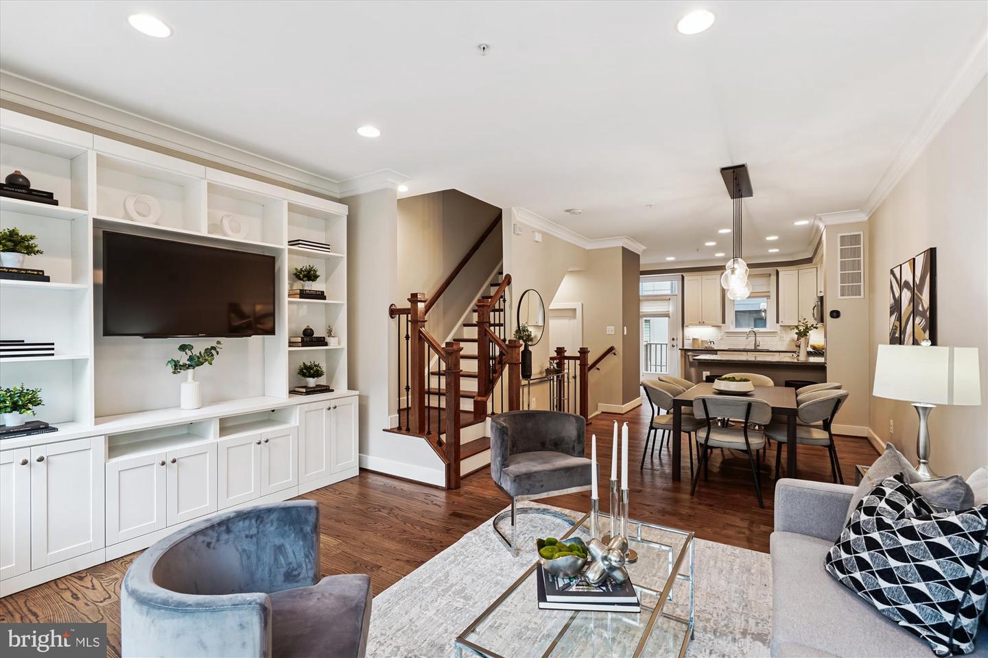 2988 STELLA BLUE LN, FAIRFAX, Virginia 22031, 3 Bedrooms Bedrooms, ,3 BathroomsBathrooms,Residential,For sale,2988 STELLA BLUE LN,VAFX2262000 MLS # VAFX2262000