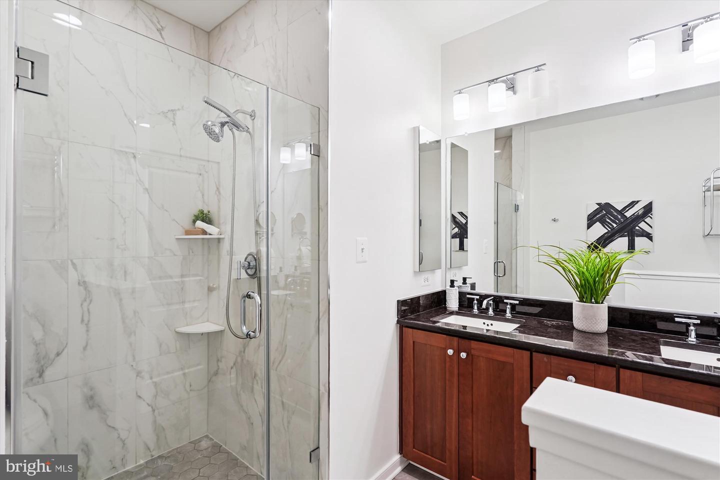 2988 STELLA BLUE LN, FAIRFAX, Virginia 22031, 3 Bedrooms Bedrooms, ,3 BathroomsBathrooms,Residential,For sale,2988 STELLA BLUE LN,VAFX2262000 MLS # VAFX2262000