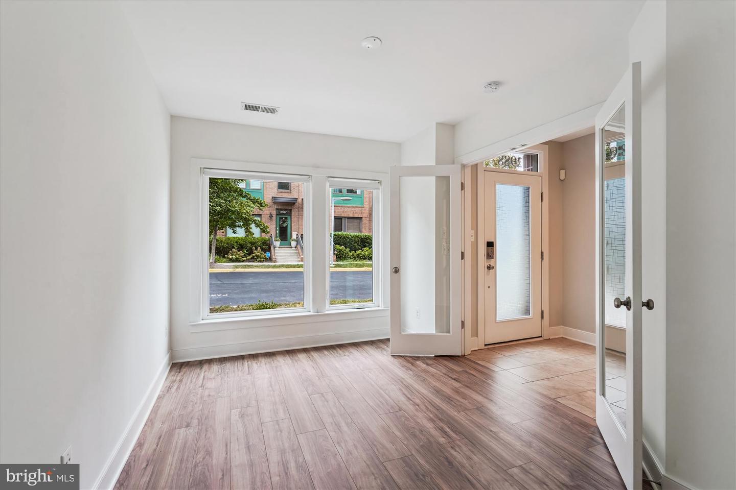2988 STELLA BLUE LN, FAIRFAX, Virginia 22031, 3 Bedrooms Bedrooms, ,3 BathroomsBathrooms,Residential,For sale,2988 STELLA BLUE LN,VAFX2262000 MLS # VAFX2262000