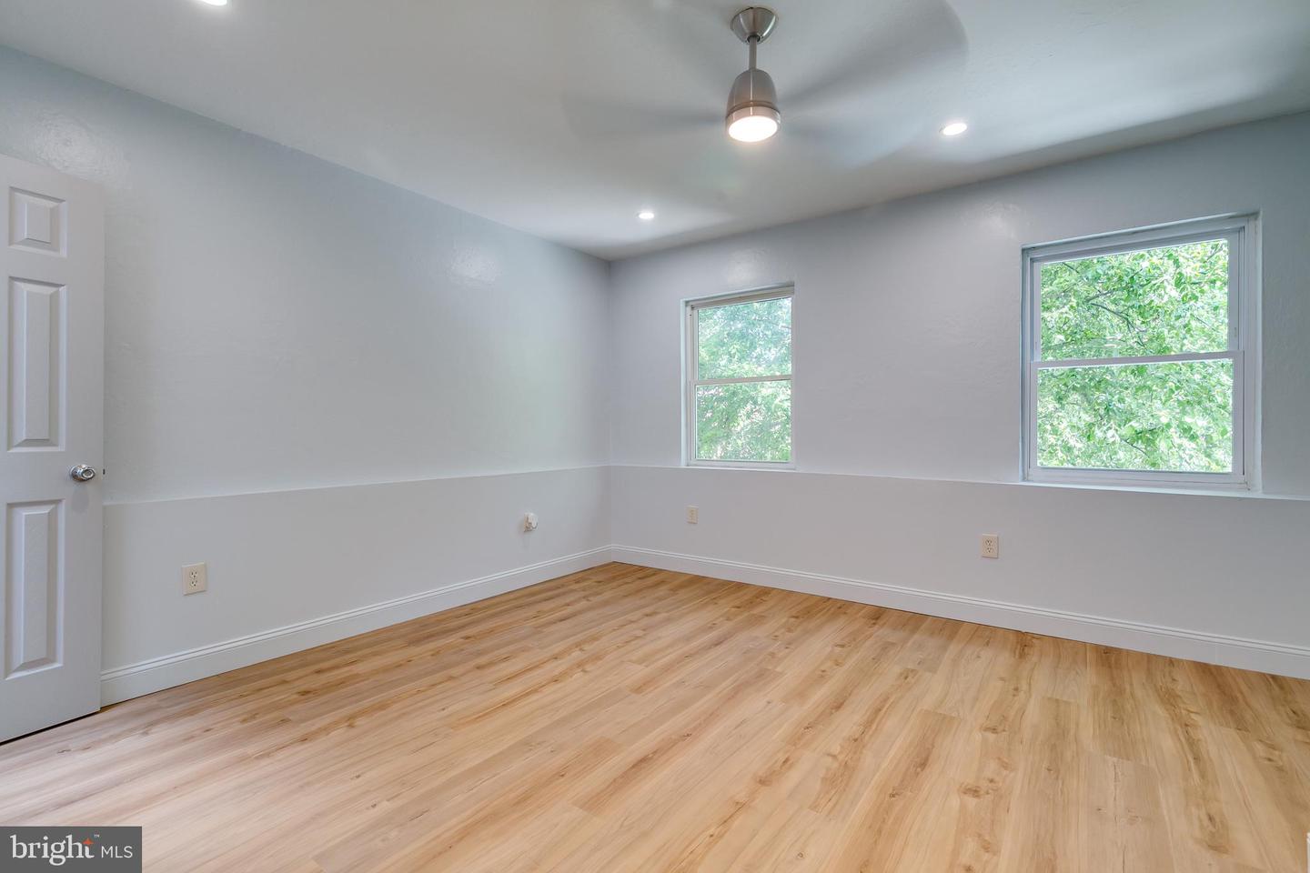 118 P ST SW, WASHINGTON, District Of Columbia 20024, 2 Bedrooms Bedrooms, ,2 BathroomsBathrooms,Residential,For sale,118 P ST SW,DCDC2215700 MLS # DCDC2215700