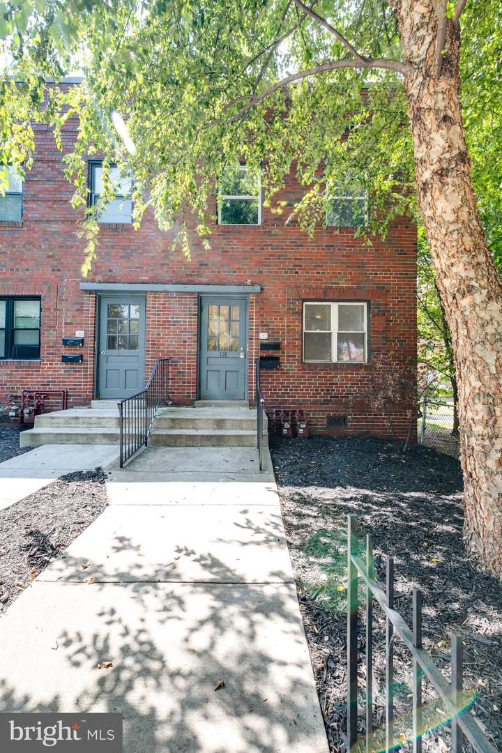 118 P ST SW, WASHINGTON, District Of Columbia 20024, 2 Bedrooms Bedrooms, ,2 BathroomsBathrooms,Residential,For sale,118 P ST SW,DCDC2215700 MLS # DCDC2215700