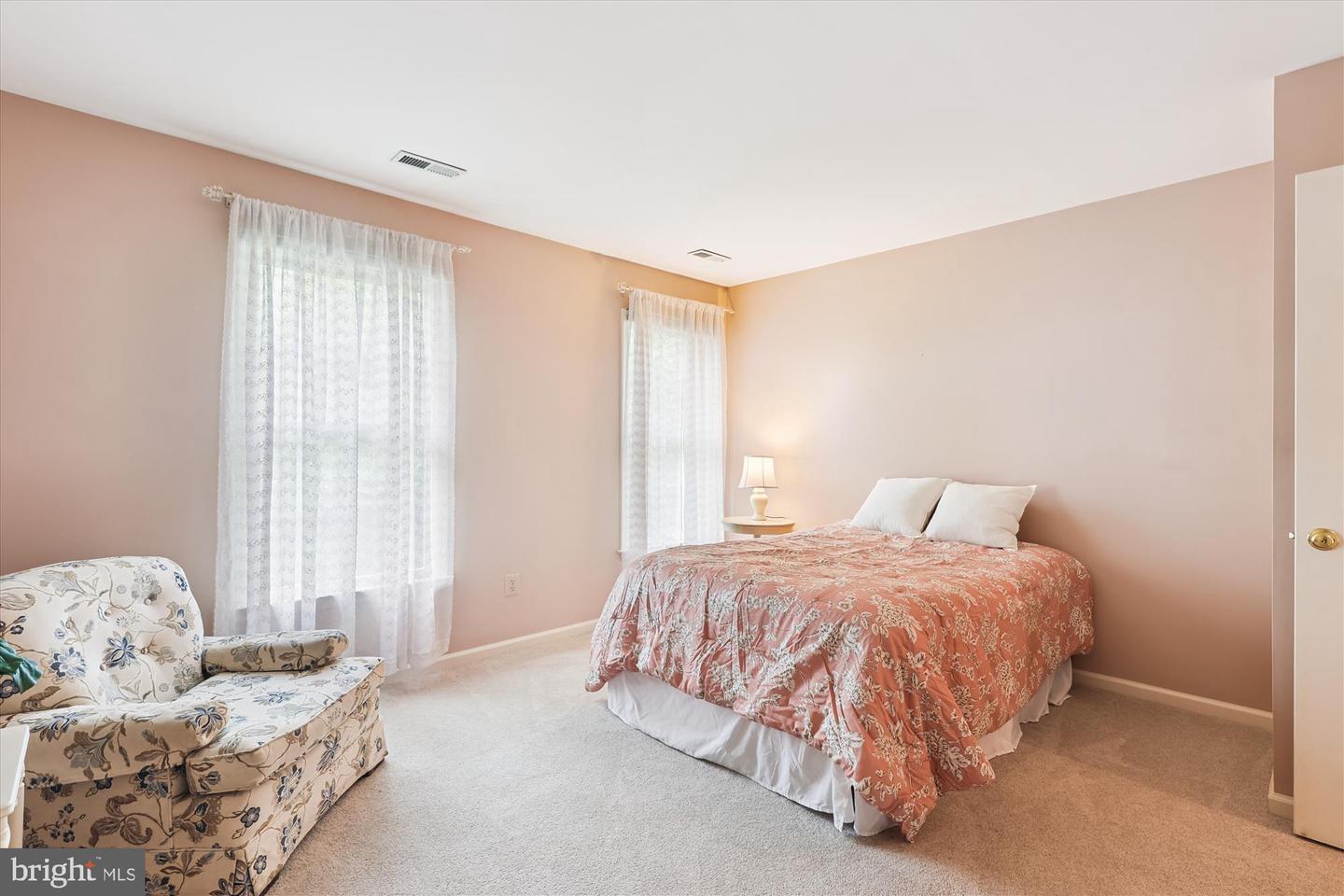 12811 MONROE MANOR DR, HERNDON, Virginia 20171, 4 Bedrooms Bedrooms, ,2 BathroomsBathrooms,Residential,For sale,12811 MONROE MANOR DR,VAFX2262136 MLS # VAFX2262136