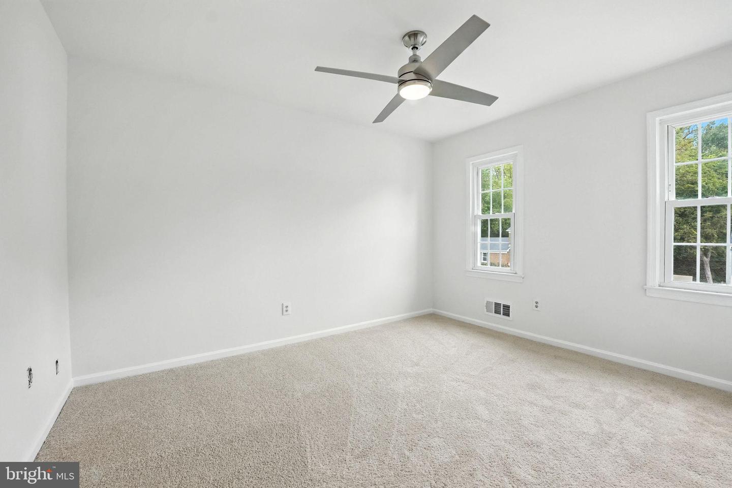 7415 BEVERLY MANOR DR, ANNANDALE, Virginia 22003, 5 Bedrooms Bedrooms, 16 Rooms Rooms,3 BathroomsBathrooms,Residential,For sale,7415 BEVERLY MANOR DR,VAFX2262224 MLS # VAFX2262224