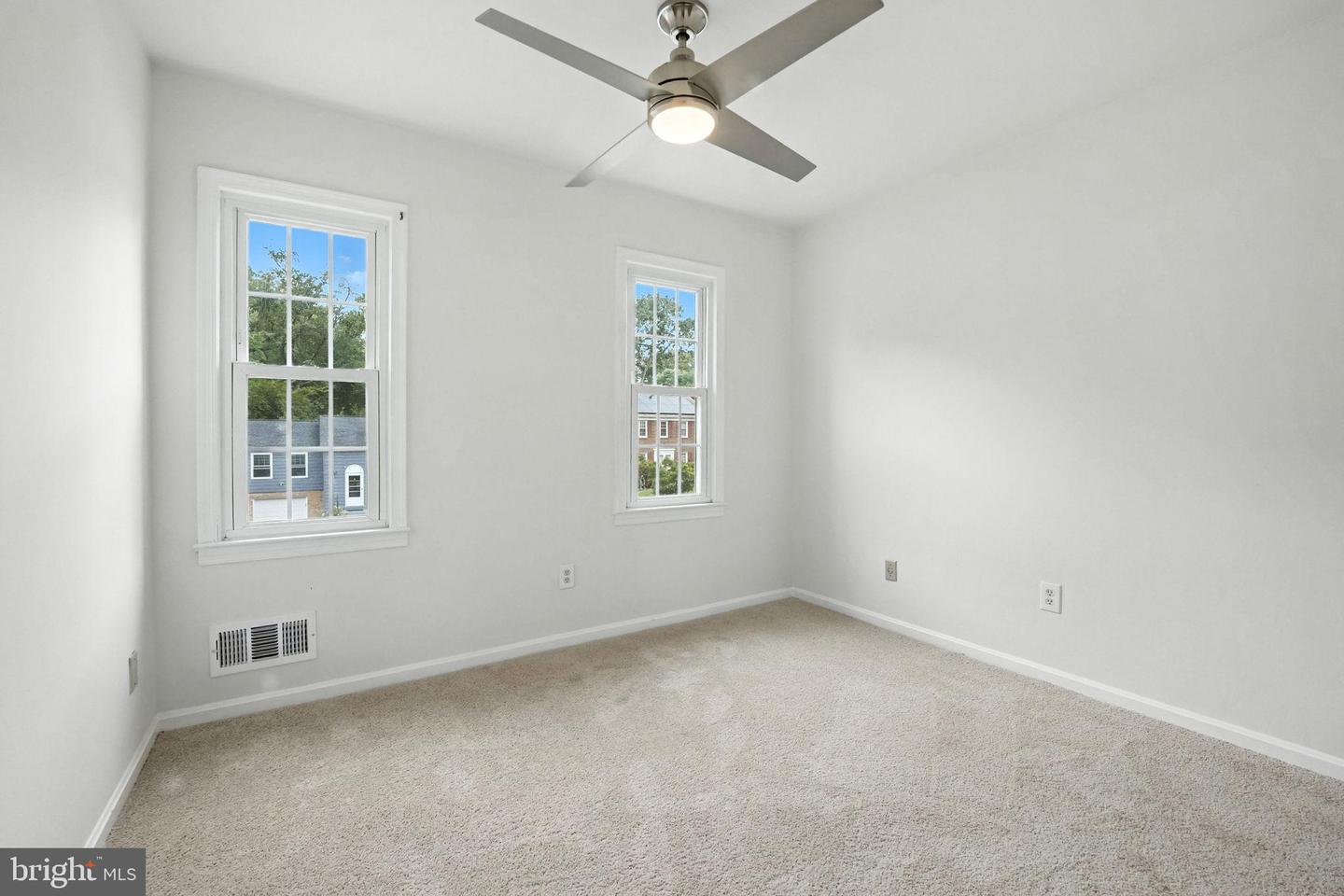 7415 BEVERLY MANOR DR, ANNANDALE, Virginia 22003, 5 Bedrooms Bedrooms, 16 Rooms Rooms,3 BathroomsBathrooms,Residential,For sale,7415 BEVERLY MANOR DR,VAFX2262224 MLS # VAFX2262224