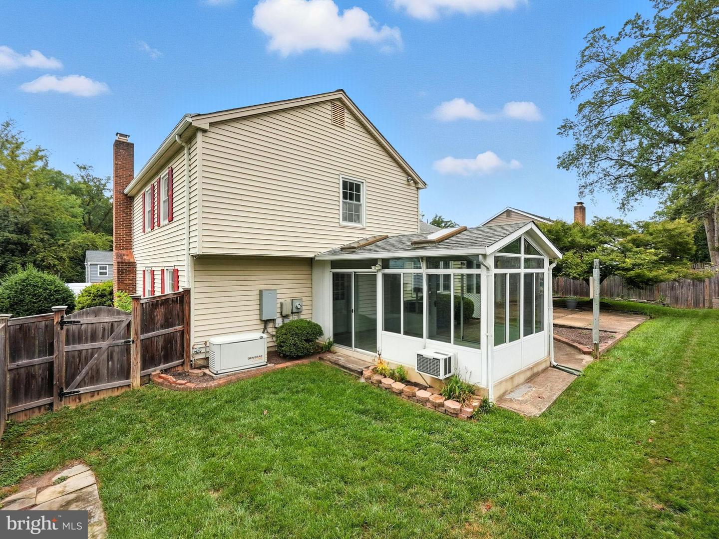 7415 BEVERLY MANOR DR, ANNANDALE, Virginia 22003, 5 Bedrooms Bedrooms, 16 Rooms Rooms,3 BathroomsBathrooms,Residential,For sale,7415 BEVERLY MANOR DR,VAFX2262224 MLS # VAFX2262224