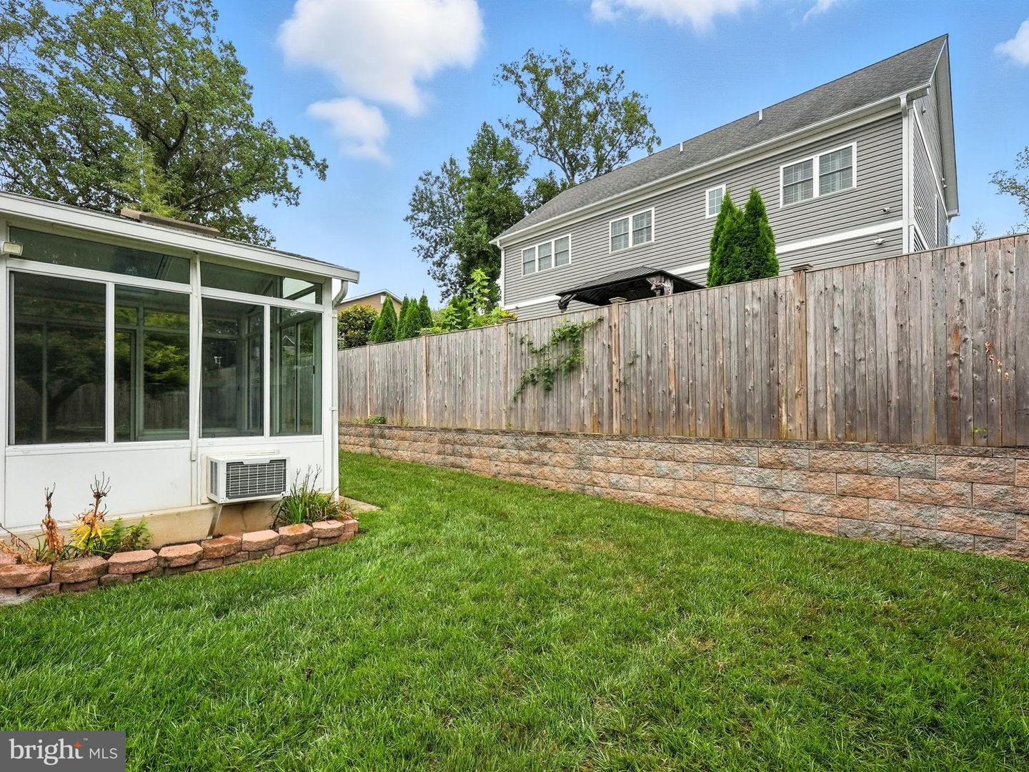 7415 BEVERLY MANOR DR, ANNANDALE, Virginia 22003, 5 Bedrooms Bedrooms, 16 Rooms Rooms,3 BathroomsBathrooms,Residential,For sale,7415 BEVERLY MANOR DR,VAFX2262224 MLS # VAFX2262224