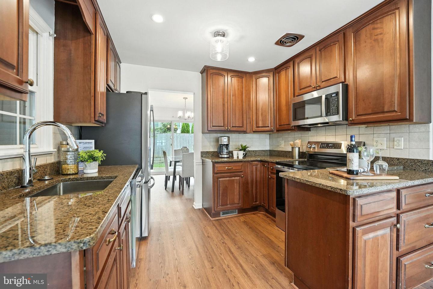 7415 BEVERLY MANOR DR, ANNANDALE, Virginia 22003, 5 Bedrooms Bedrooms, 16 Rooms Rooms,3 BathroomsBathrooms,Residential,For sale,7415 BEVERLY MANOR DR,VAFX2262224 MLS # VAFX2262224