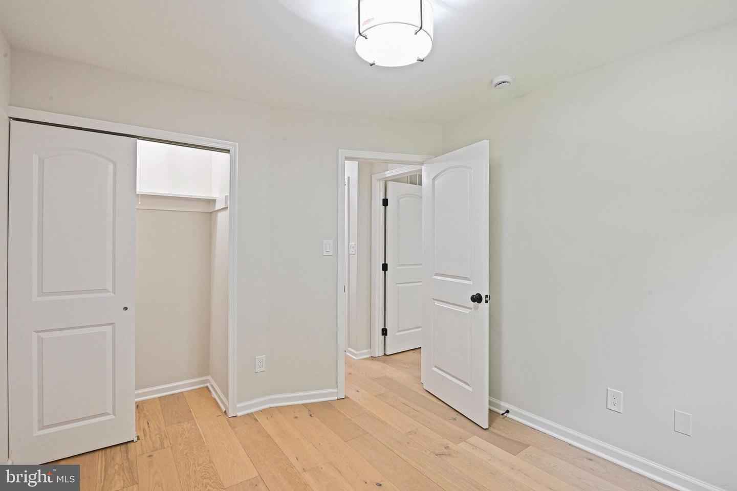 2509 LAKEVALE DR, VIENNA, Virginia 22181, 4 Bedrooms Bedrooms, ,3 BathroomsBathrooms,Residential,For sale,2509 LAKEVALE DR,VAFX2262256 MLS # VAFX2262256