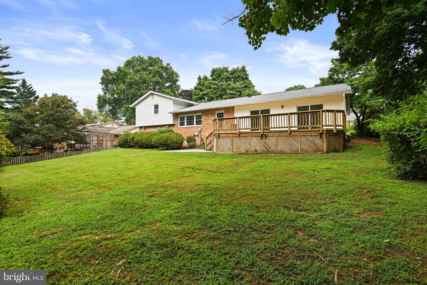 2509 LAKEVALE DR, VIENNA, Virginia 22181, 4 Bedrooms Bedrooms, ,3 BathroomsBathrooms,Residential,For sale,2509 LAKEVALE DR,VAFX2262256 MLS # VAFX2262256