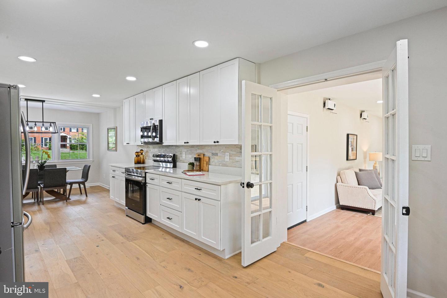 2509 LAKEVALE DR, VIENNA, Virginia 22181, 4 Bedrooms Bedrooms, ,3 BathroomsBathrooms,Residential,For sale,2509 LAKEVALE DR,VAFX2262256 MLS # VAFX2262256