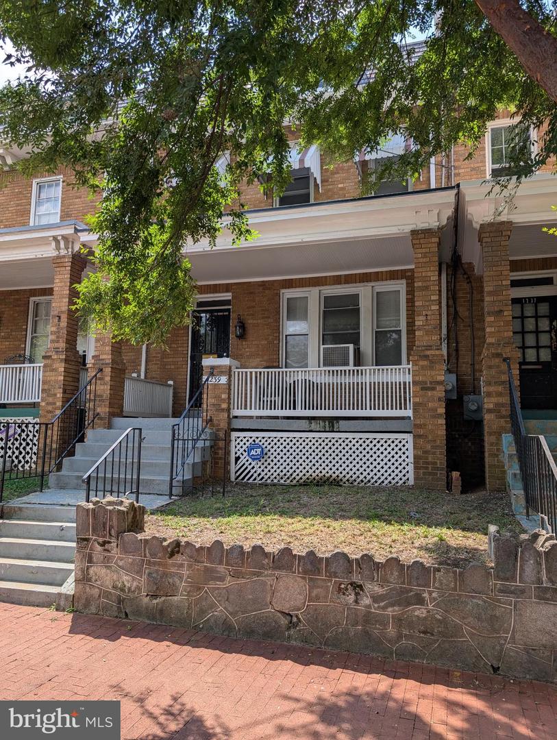 1239 U ST SE, WASHINGTON, District Of Columbia 20020, 3 Bedrooms Bedrooms, ,2 BathroomsBathrooms,Residential,For sale,1239 U ST SE,DCDC2215936 MLS # DCDC2215936